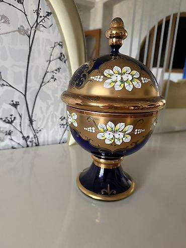Zərif dekorativ qab – qapaqlı şirniyyat/saxlama qabı - Material
