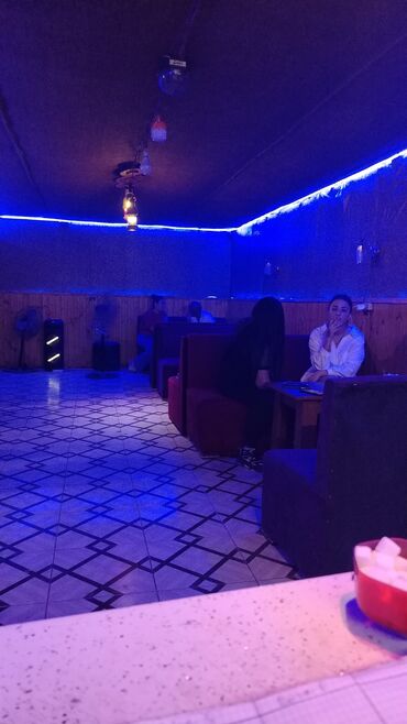 Restoran mebeli: Ofsiyant xanım teleb olunur maaş25+fayız+ 2defe yemekunvan tovuz rayon