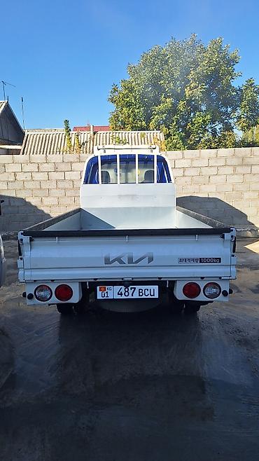 traid in: Kia Bongo III (портера) — компактный бортовой грузовик. Основные — 3