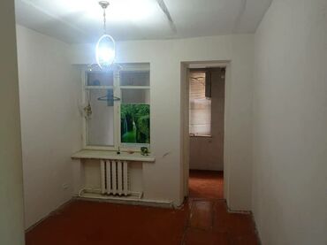 1 комнатная квартира в аренду в Кыргызстан | Долгосрочная аренда квартир: 3 комнаты, С мебелью частично