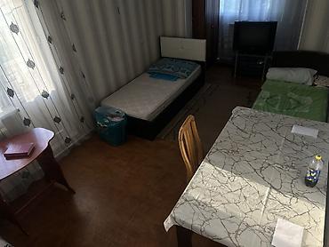 1 otaq kiraye: 1 otaq klassik leninqrad proekt orta təmirli, əşyalı mənzil satılır — 1