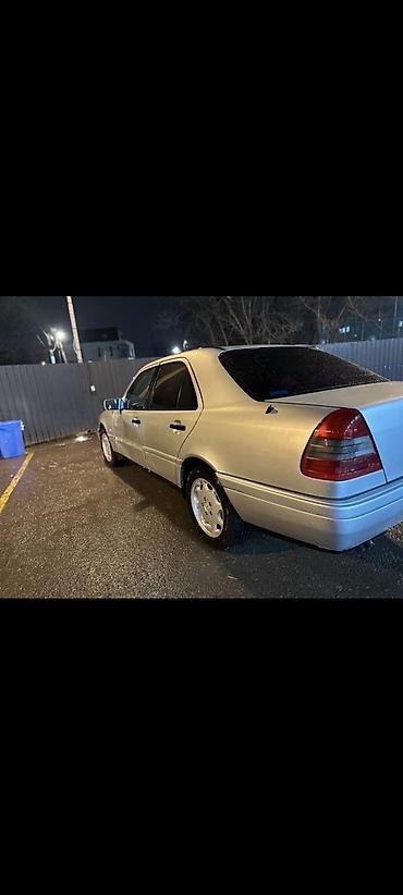 решетка радиатора мерседес бенц 202: Mercedes-Benz C-Class: 1997 г., 2 л, Автомат, Бензин, Седан — 9