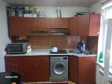 Ev üçün digər mebel: Metbex mebeli. 150man. Yaxsi veziyyetdedi.Olcu uzunluq 2.80sm.Qaz