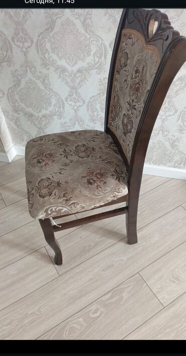 Taburetlər: Qonaq otağı üçün, İşlənmiş, Kvadrat masa, 8 stul