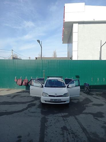 e6 3: Toyota Platz: 2001 г., Автомат, Бензин, Седан — 10