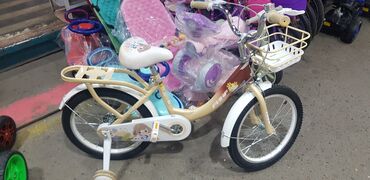 корейский велосипед: Велосипед "FHHF"от 6 до 8 лет.Ручной тормоз.Диаметр камеры 18.Цена