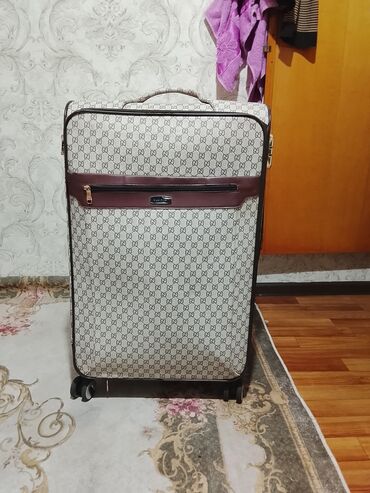 белорусская обувь для проблемных ног бишкек: Чемодан, Колдонулган, Материалы: Нукура булгаары, Чоң (70 л ашык, Суу өткөрбөөчүлүк, 360°га айлануучу дөңгөлөктөр, Коду бар кулпу