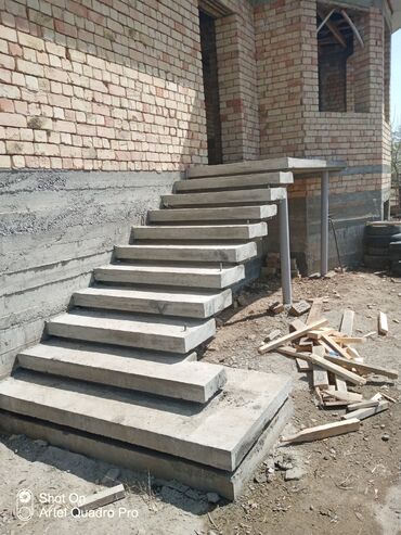 Обшивка лестниц: Обшивка лестниц Материал: Другой материал, Гарантия — 8