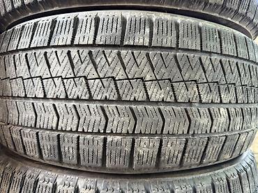 r17 honda: 215/45/17 4 шт комплект в идеальном состоянии фирма Bridgestone год — 3
