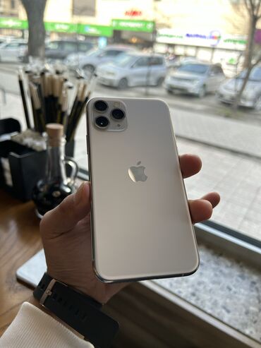 Apple iPhone: IPhone 11 Pro, Б/у, 64 ГБ, Black Titanium, Наушники, Зарядное устройство, Защитное стекло, 73 %