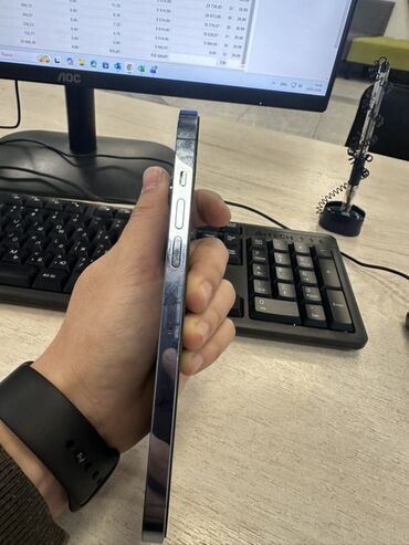 Apple iPhone: IPhone 13 Pro Max, Б/у, 256 ГБ, Голубой, Коробка, 78 % — 6