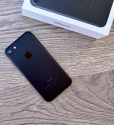 Apple iPhone: IPhone 7, 128 GB, Jet Black, Barmaq izi, Face ID