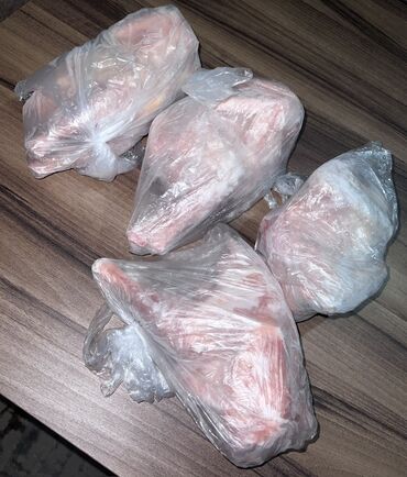 mal dili meyvesi qiymeti: Temiz Kend Toyuğu her biri 13 azn münasib qiymete. 4 ededi qalib