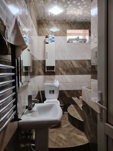 Həyət evləri və villaların satışı: 6 otaqlı, 175 kv. m, Kredit yoxdur, Orta təmir -da lalafo.az — 10 Həyət evləri və villaların satışı: 6 otaqlı, 175 kv. m, Kredit yoxdur, Orta təmir — 10