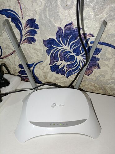 внутренний модем: Продам: 3 "роутера" Tp-link 1. Роутер по новее, 2-х зонный, в