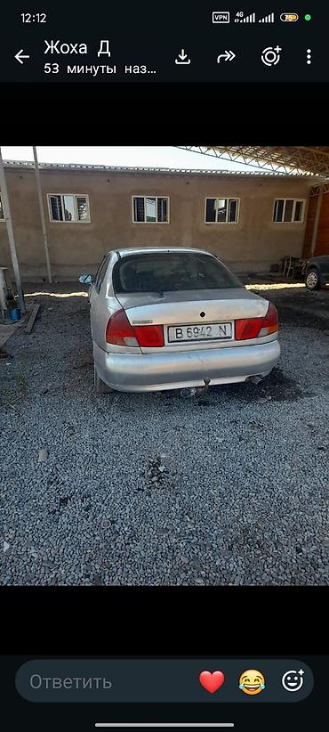 2 8: Mitsubishi Carisma: 1996 г., 1.6 л, Механика, Седан — 2
