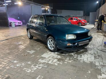 Volkswagen: Volkswagen Golf: 1996 г., 1.6 л, Механика, Бензин, Хэтчбэк