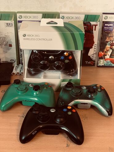 Xbox 360 & Xbox: Xbox 360 Slim. Now Vrlo malo koraćen 4 dzojstika prima orginal i — 13