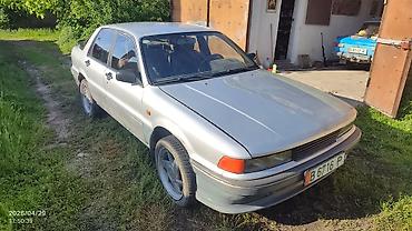 subara impreza: Mitsubishi Galant: 1990 г., 2 л, Механика, Бензин, Седан — 3