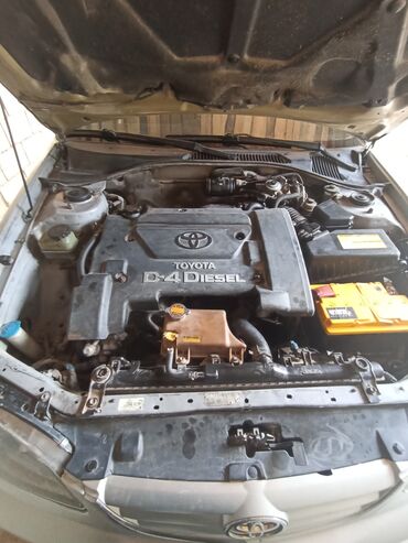 uslugi jekskavator v: Toyota Avensis: 2002 г., 2 л, Механика, Дизель, Универсал