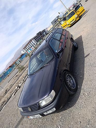 2 8: Volkswagen Passat Variant: 1995 г., 2 л, Механика, Бензин, Универсал — 1