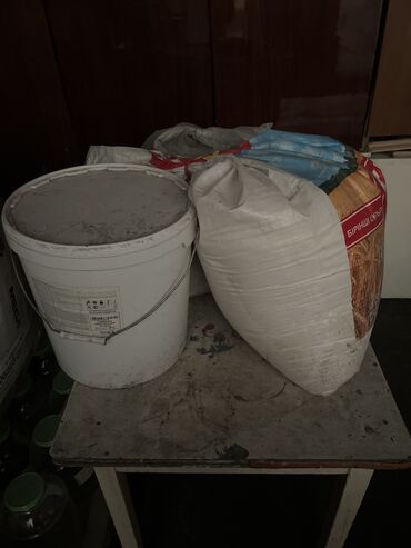 сахар грязный: Мука и рис непригодны для использования только для скота мешок муки и