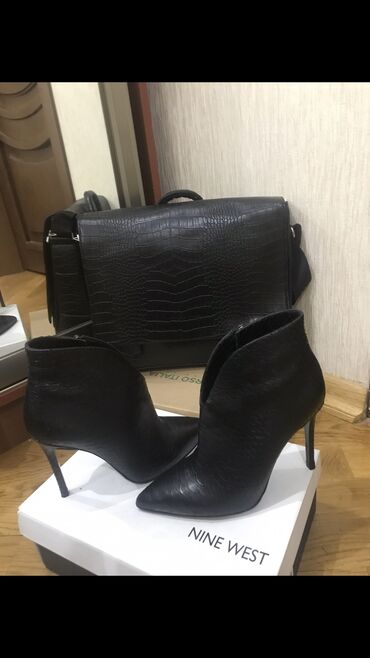 chernye muzhskie sapogi: Nine West, Ölçü: 39, rəng - Qara, İşlənmiş