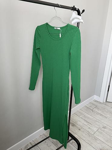 крем здоров: Платье 
Новый 
Размер 42-44 XS-S
700с — 1