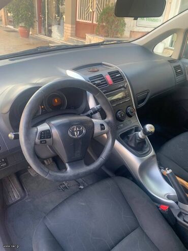 Toyota: Toyota Auris: 1.4 l. | 2011 έ. Χάτσμπακ — 7