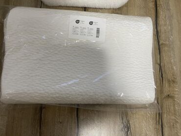 jastuk za klupe: Bed pillows, Memory foam, color - White