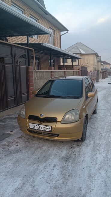 тайот ист: Toyota Vitz: 2001 г., 1 л, Автомат, Бензин, Хэтчбэк