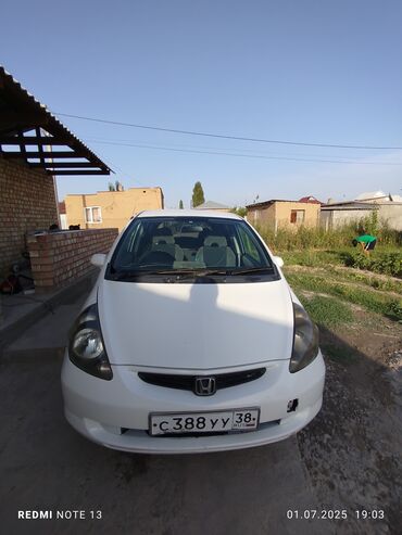 купить машину хендай солярис: Honda Fit: 2003 г., 1.3 л, Автоматтык, Бензин, Хетчбек