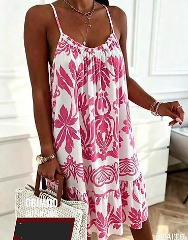 moda piu: Haljina na bretele sa roze cvetno‑ornamentalnim printom na beloj — 1