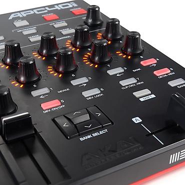 ses mixeri: №: 15060 Məhsulun adı: Pad-kontroller Akai APC40MKII Brend: Akai — 4
