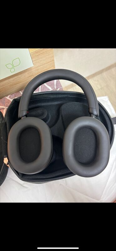 охладитель телефона: Sony WH-1000XM5 привозной Корея🇰🇷 Состояние нового наушника Кейс и