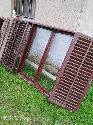 Prozori: Cena je po komadu i fixna je. Sledećih su dimenzija 180x140 prozor — 9