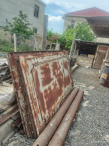 Metal borular: Həyət və ya tikinti sahəsi üçün uyğun olan böyük ölçülü dəmir qapı və — 1