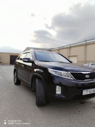 авто азербайджан: Kia Sorento – qara rəngli, şəhər və uzun yol üçün rahat və güclü SUV