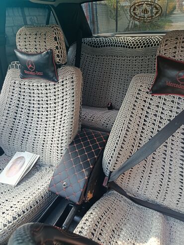 Mercedes-Benz: Mercedes-Benz 190 (W201): 2 l | 1992 il Sedan — 8