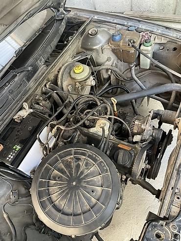 gx lexus: Audi 80: 1993 г., 2 л, Механика, Бензин, Седан — 4