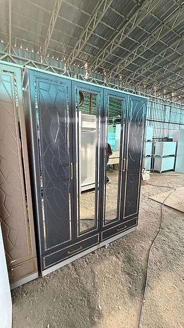 Шифоньеры, шкафы для одежды: Шкаф-купе/распашной 4‑дверный с зеркалами - Конфигурация: 4 распашные — 6