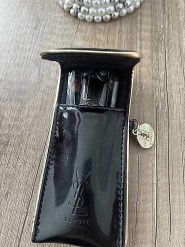 Gözəllik və sağlamlıq: Набор кисточек YSL. Оригинал. Новый. В наборе 3 кисточки: -для румян — 4