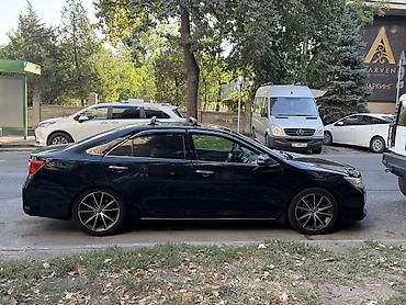тает: Toyota Camry: 2012 г., 2.5 л, Автомат, Бензин, Седан — 5