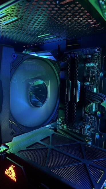 Masaüstü kompüterlər və iş stansiyaları: Oyun üçün masaüstü komputer Parametler: - GPU: PowerColor AMD RX — 6