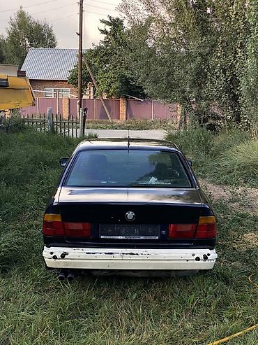 BMW: BMW 5 series: 1992 г., 2.5 л, Кол менен иштөөчү, Бензин, Седан — 2