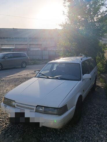 mazda 626 унверсал: Mazda 626: 1988 г., 2 л, Механика, Бензин, Универсал