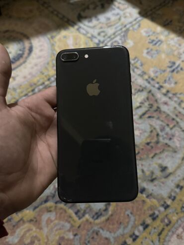 ıphone: IPhone 8 Plus, 64 GB, Qara, Barmaq izi