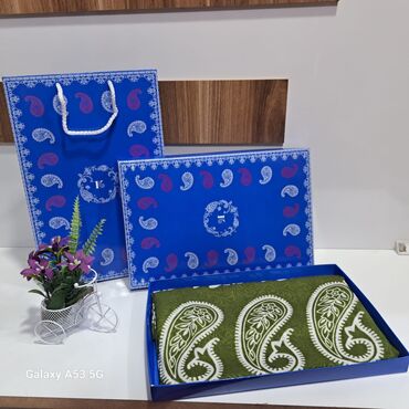 Baş geyimləri: Kelagayı🥰 Ipek və pambıq materıal.hediyyelik,🌹 Öicü 140/140. Qutusu — 16