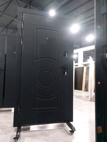 Giriş qapıları: Dəmir giriş qapıları – müasir dizayn və gücləndirilmiş təhlükəsizlik — 19