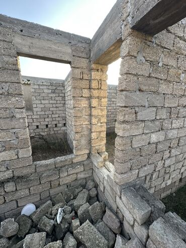 Həyət evləri və villaların satışı: 4 otaqlı, 235 kv. m, Kredit var, Orta təmir — 14